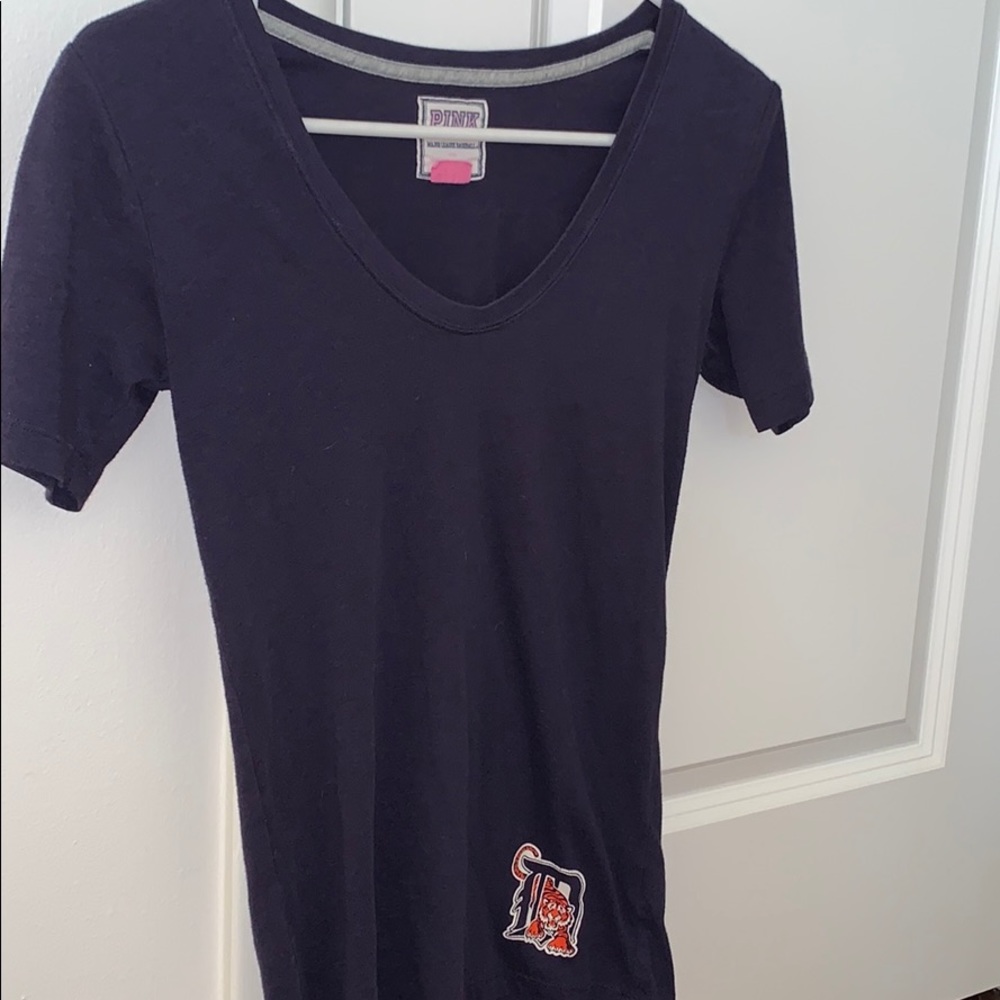 Pink Detroit Tigers Tee (xs)